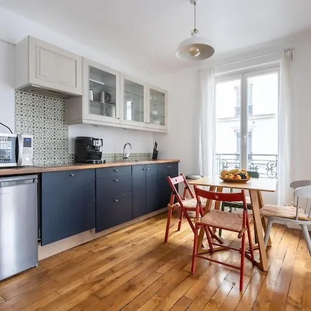 Apartamento Cosy With 270 Degrees View On Streets París